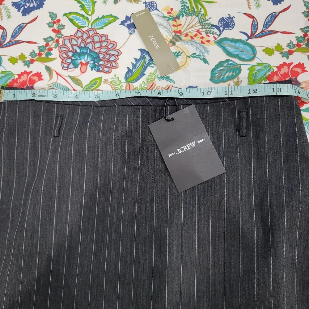 J Crew Ruffle-trim pencil midi skirt in pinstripe wool blend CO017 Size 2 Gray